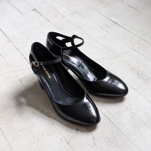 Vanessa Seward patent Mary Jane heels